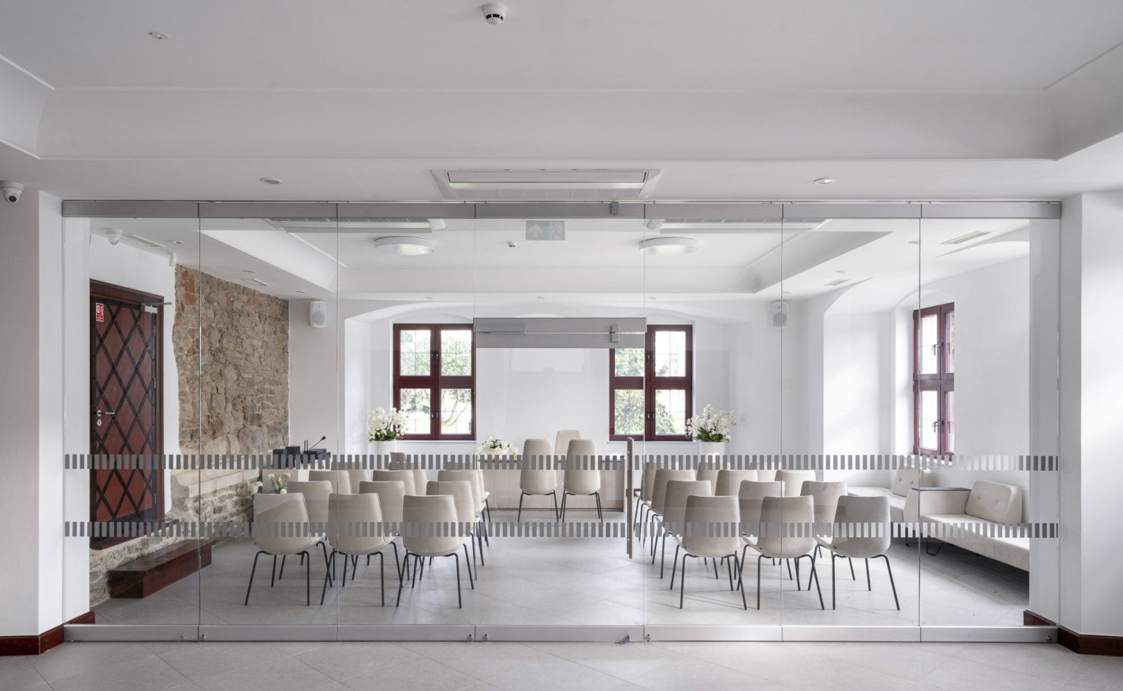 Chairs With Modular Seating In Breakout Setting