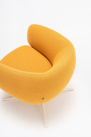 Grand Grace Armchair with Headrest 14