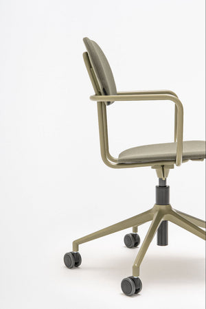 New School Low Back Chair on 5 Star Base with Castors Detail 7