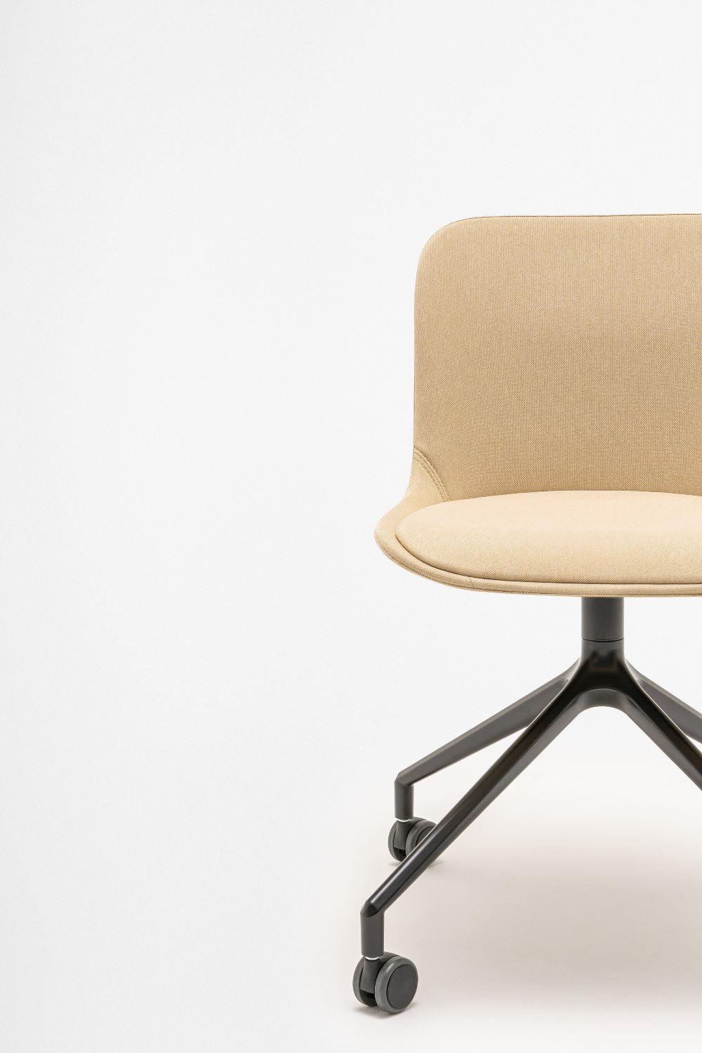 Baltic 2 Classic Chair on 4 Spoke Castor Base Detail