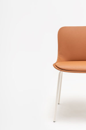 Baltic 2 Classic Chair with Four Metal Legs Detail