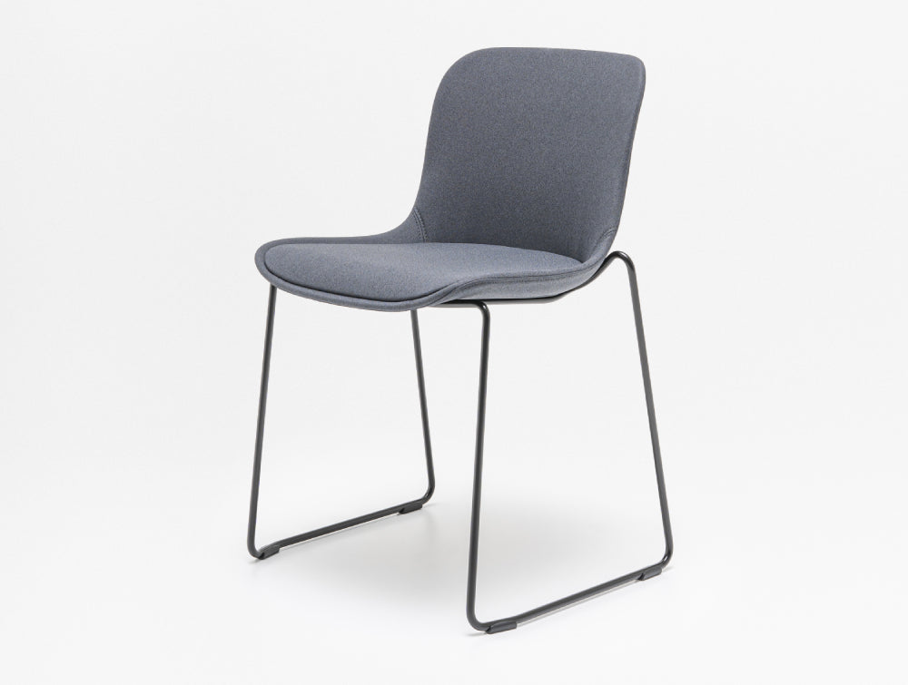 Baltic 2 Classic Chair with Sled Base