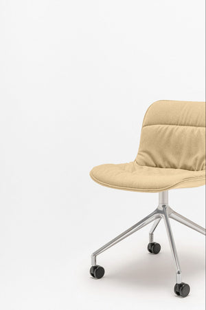Baltic 2 Soft Duo Chair with 4 Star Castors Detail
