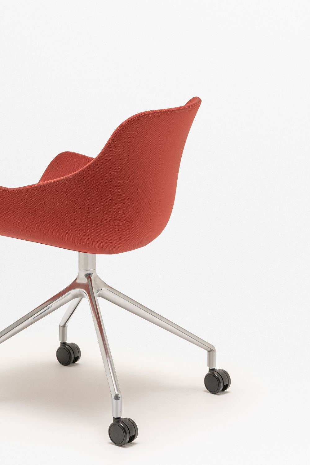 Baltic Classic Armchair with 4 Star Castor Base Detail 3