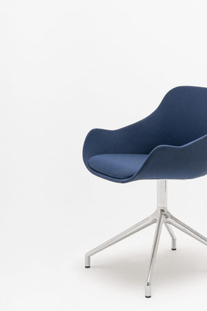 Baltic Classic Armchair with 4 Star Polished Aluminium Base Detail