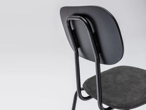 Mdd New School Chair With Confortable Back Rest