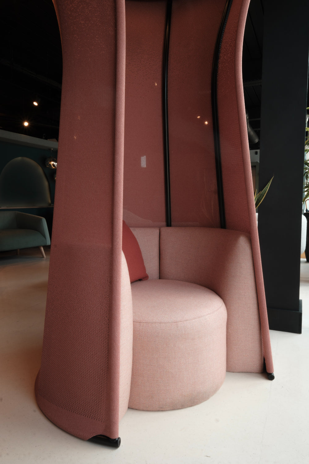 Nita Circular Knit Seated Pod in Pink Finish