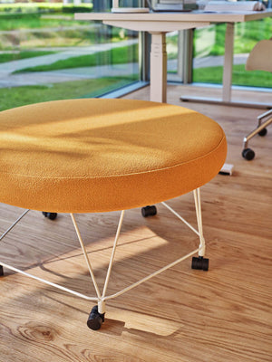 Pental Round Mobile Pouffe With Sit Stand Desk In Office Setting